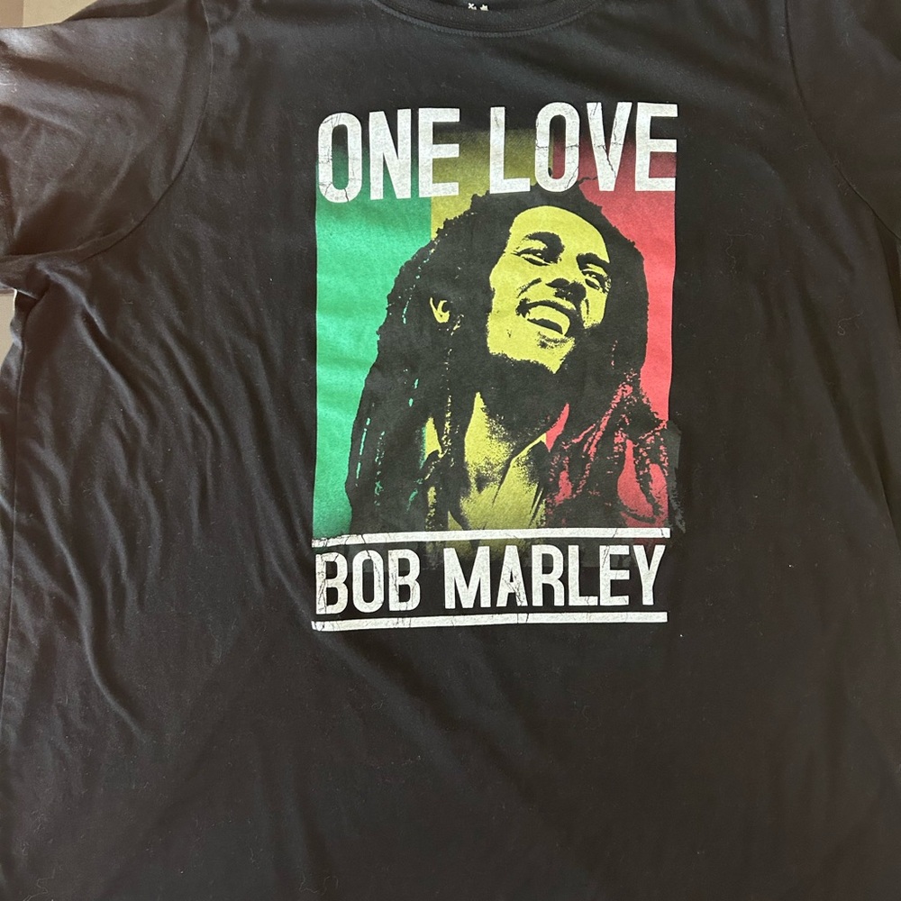 Bob Marley Black Graphic Tee